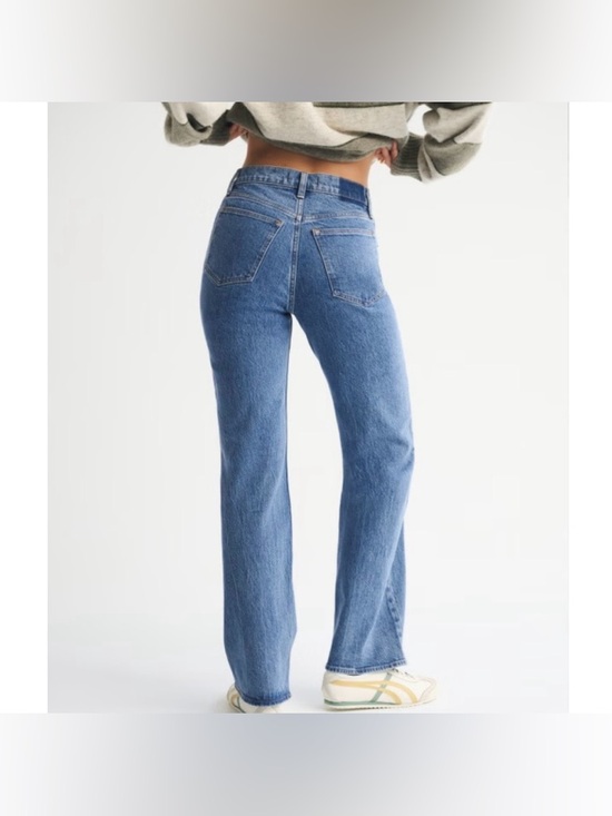 Abercrombie & Fitch Denim - Abercrombie & Fitch Women's 90’S Relaxed Jean Dark Wash High Rise Size 28